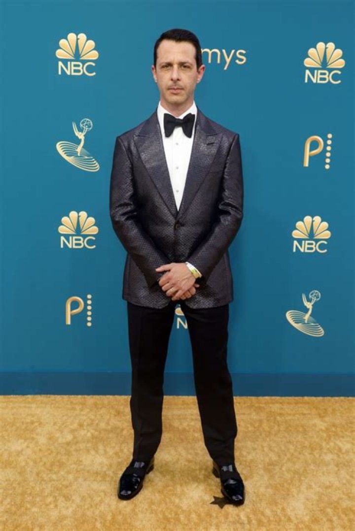 Jeremy Strong Height: The Definitive Guide To His Stature