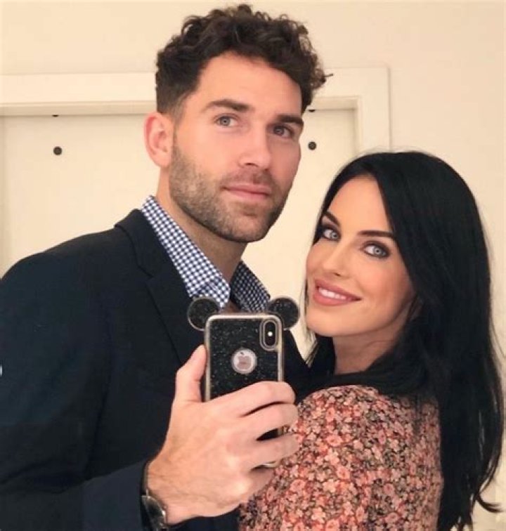 Jessica Lowndes' Partner: Uncovering The Details