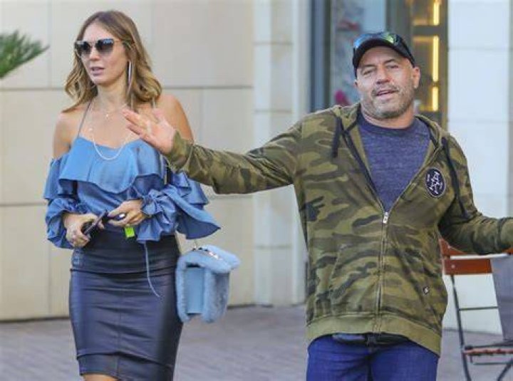 Jessica Schimmel: The Endearing Wife Of Joe Rogan