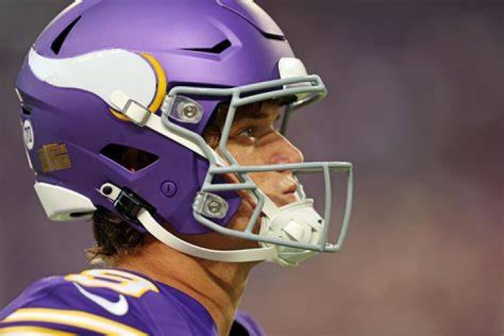 JJ McCarthy's Girlfriend Went Viral During Blowout Win The Spun What