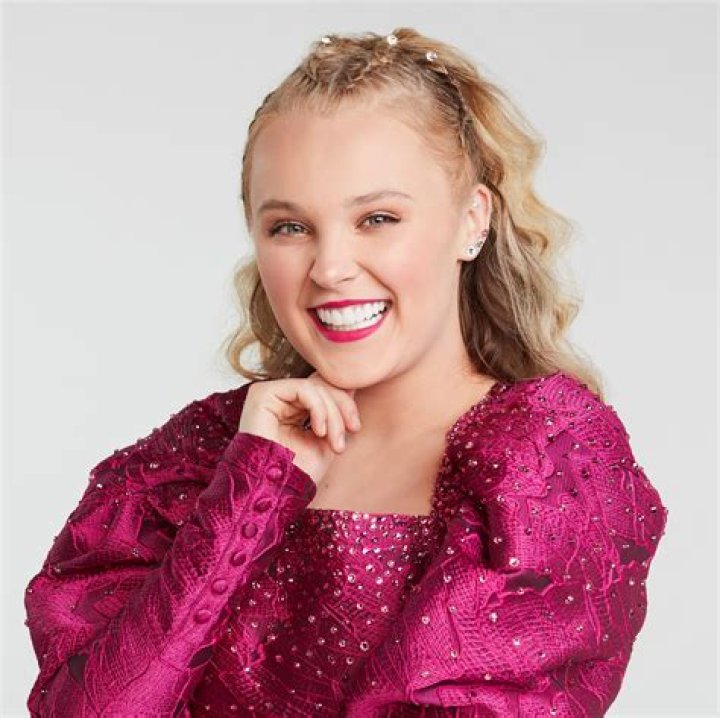 Jojo Siwa's Age: A Timeline Of Her Rise To Fame