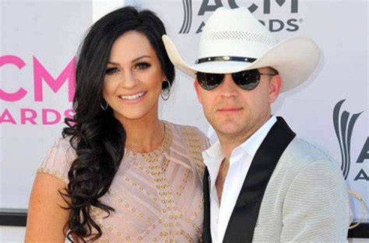 Justin Moore Trusts His Wife’s Musical Instincts Justin moore