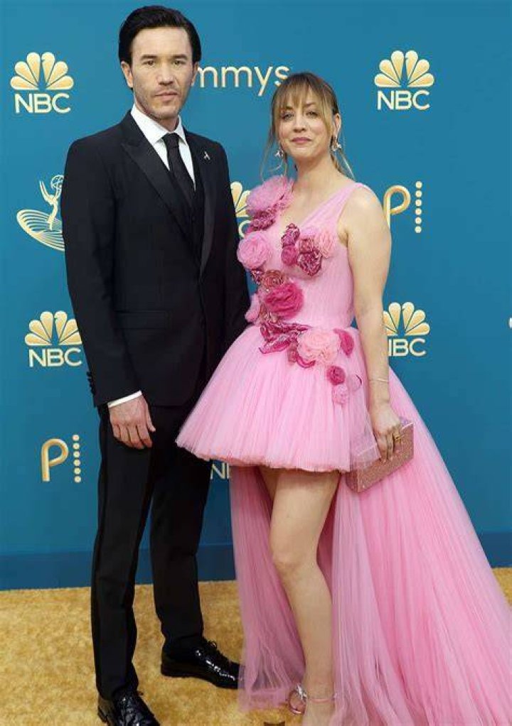 Kaley Cuoco And Tom Pelphrey: A Love Story In Bloom