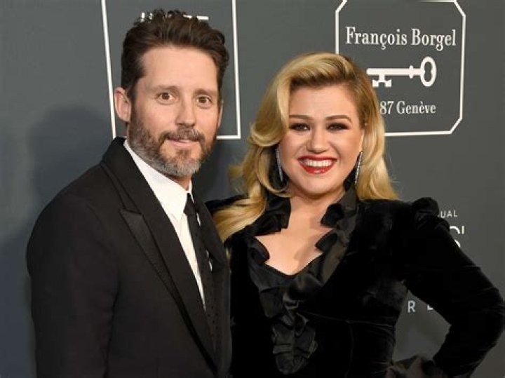 Kelly Clarkson’s exhusband Brandon Blackstock demands 436,000 support