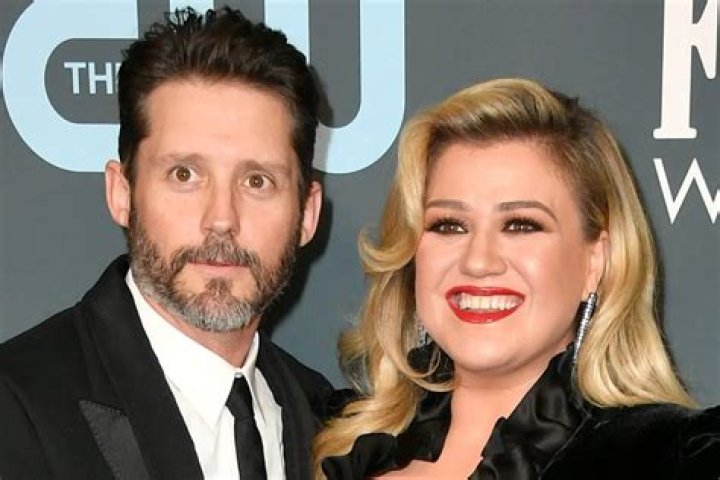 Kelly Clarkson’s Husband Brandon Blackstock Is Reba McEntire’s Stepson