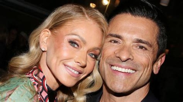 Kelly Ripa and Mark Consuelos married in 1996 Celebrity wedding