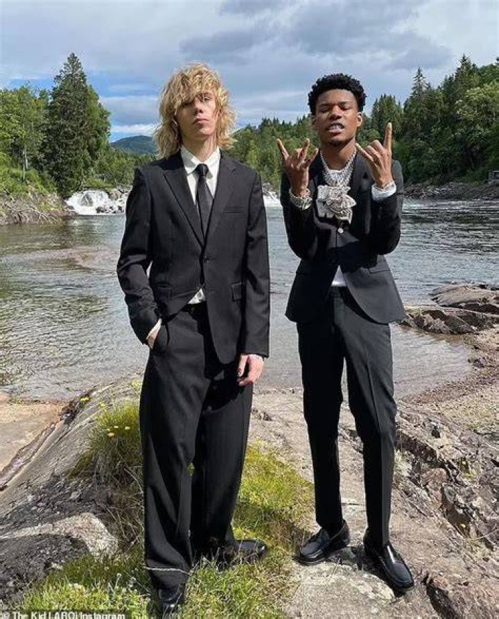 Kid Laroi Height How Tall is The Australian Rapper? Hood MWR in 2022