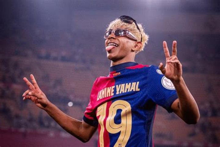 Lamine Yamal reescribe la historia de la Selección española debutante