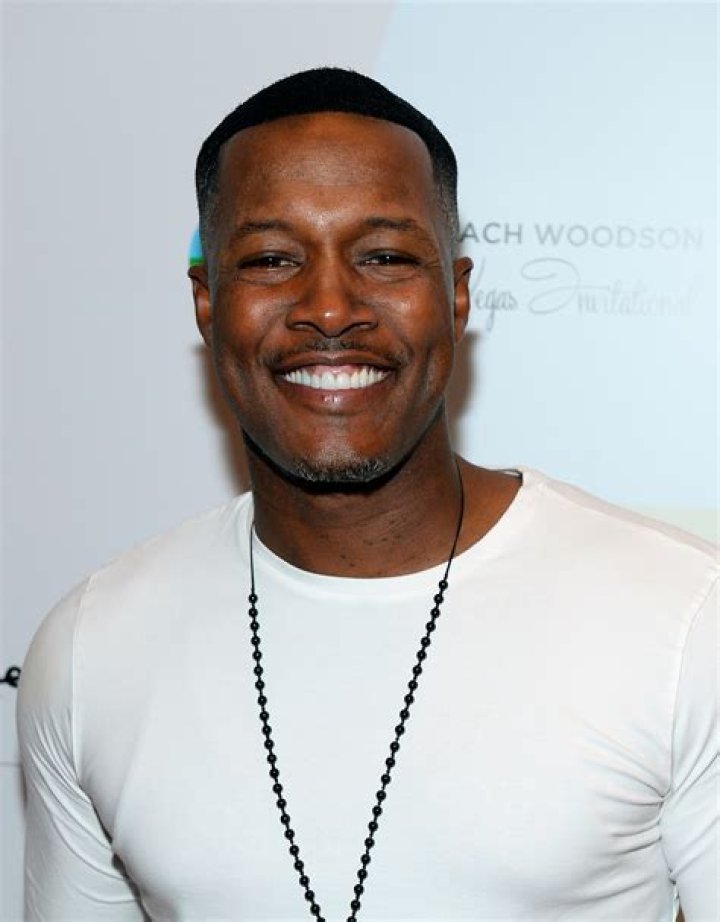 Learn The Height Of Hollywood Star: Flex Alexander
