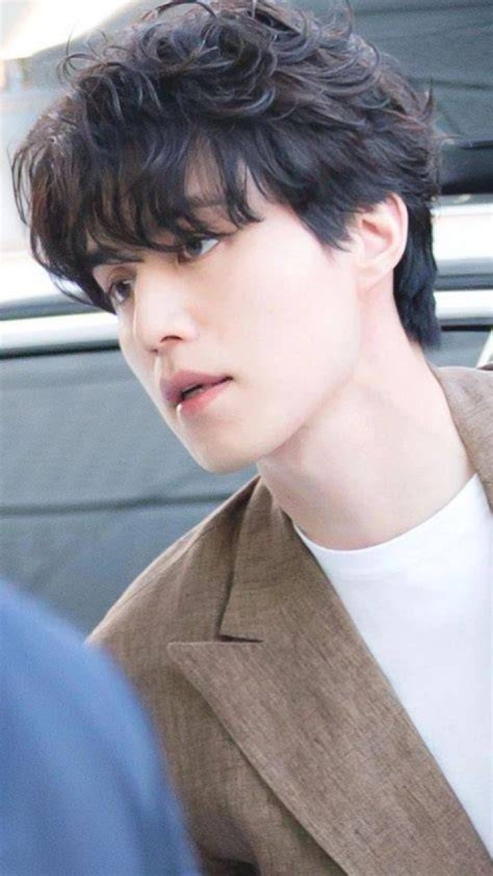 Lee Dong-wook's Surprising Journey Into Fatherhood: The Inside Scoop