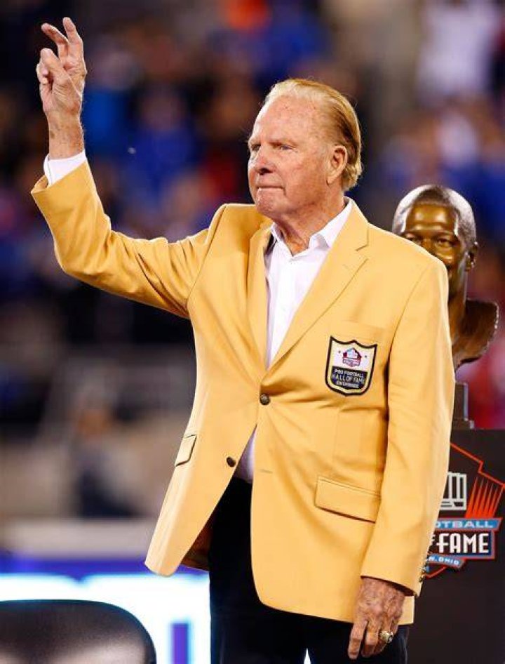 Legendary Giants Star: Frank Gifford's Lasting Impact