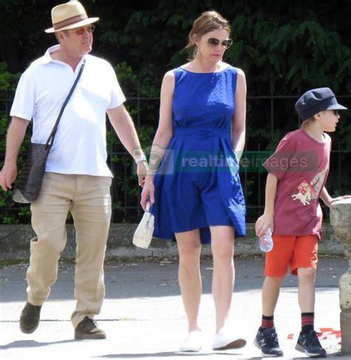 Leslie Stefanson Height