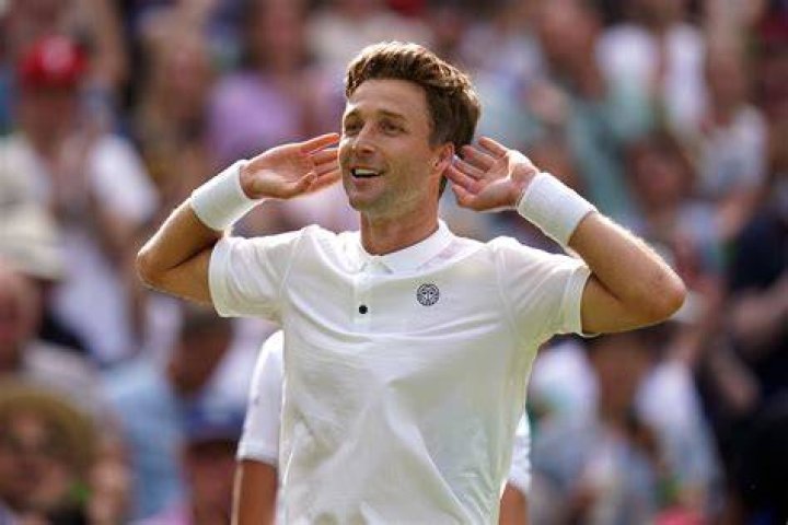 Liam Broady's parents Who is the tennis player's father Simon and