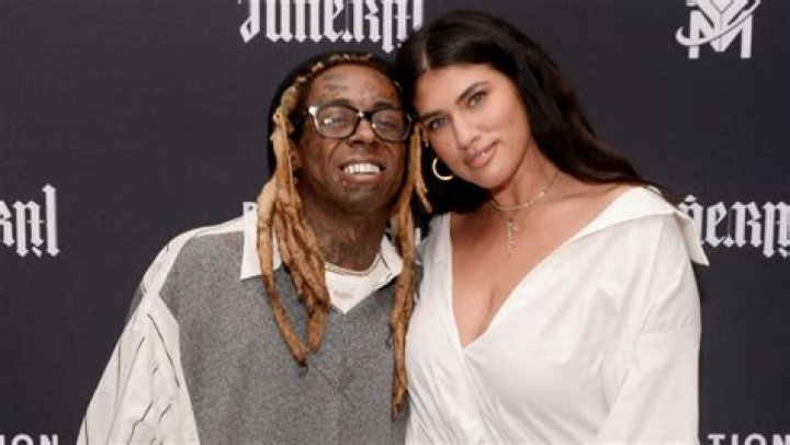 Lil Wayne & His Fianc&eacute;e La'Tecia Thomas Go Instagram Official iHeart