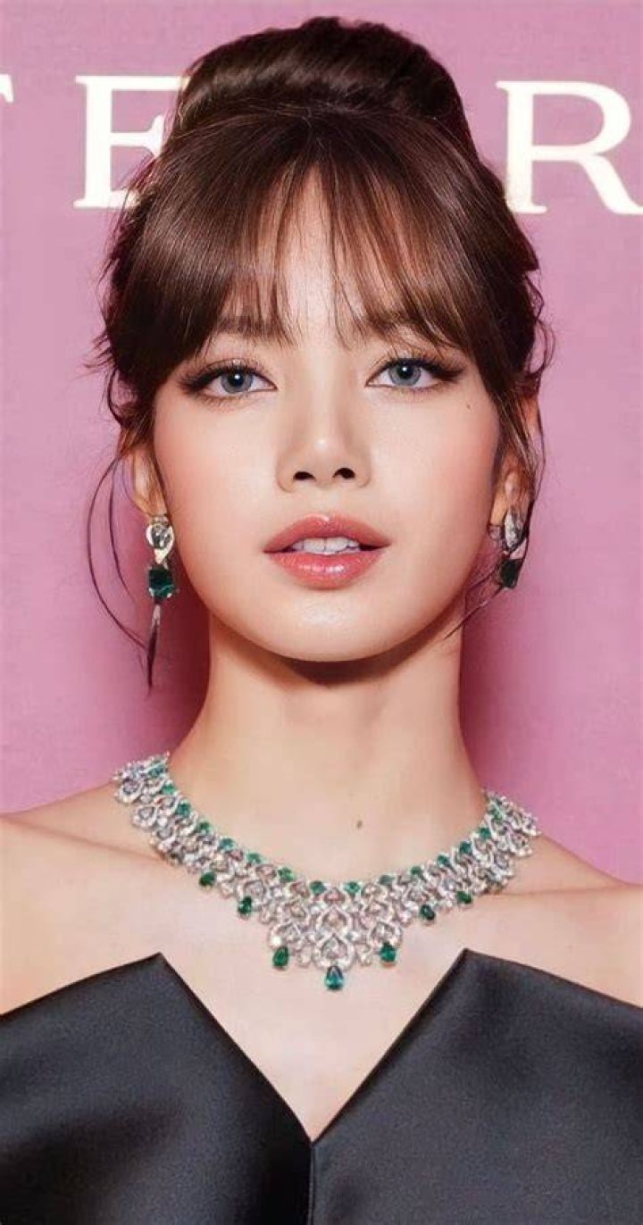 Lisa From BLACKPINK&rsquo;s Net Worth How Wealthy Is She?