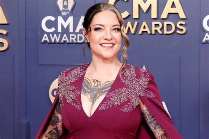 LISTEN Ashley McBryde's 'Cool Little Bars' Captures The Charm Of Local