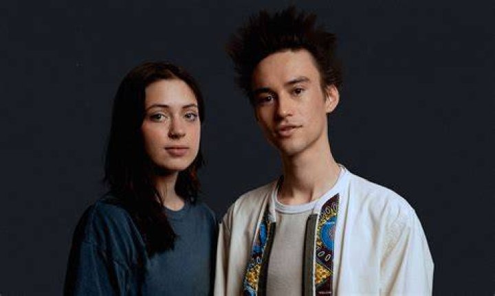 Lizzy McAlpine's Boyfriend: Unveiling The Mystery