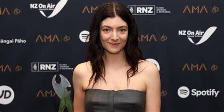 Lorde's Sexuality: Uncover The Truth Behind The Rumors