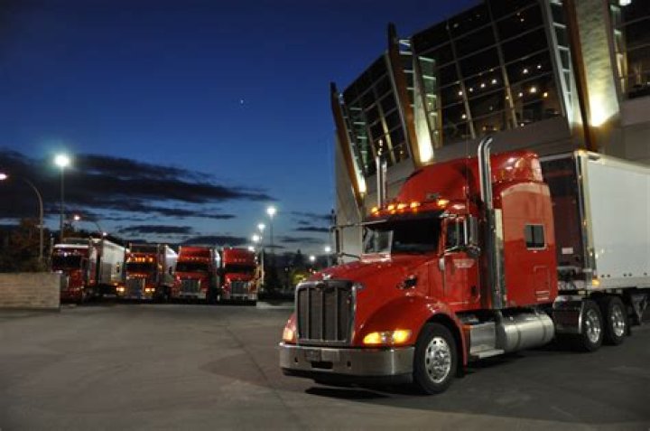 Lucrative Concert Tour Trucking: Unlocking The Secrets Of Pay And Perks