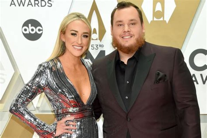Luke Combs, wife Nicole Hocking expecting first baby together 'Here we