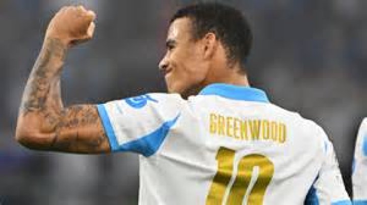 🏰💑 Luxury getaway Mason Greenwood The star player for Manchester