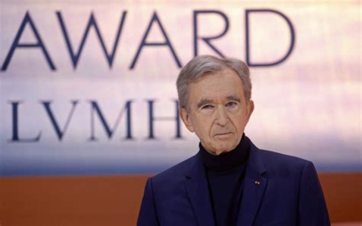 LVMH billionaire Bernard Arnault will donate &euro;200 million to repair