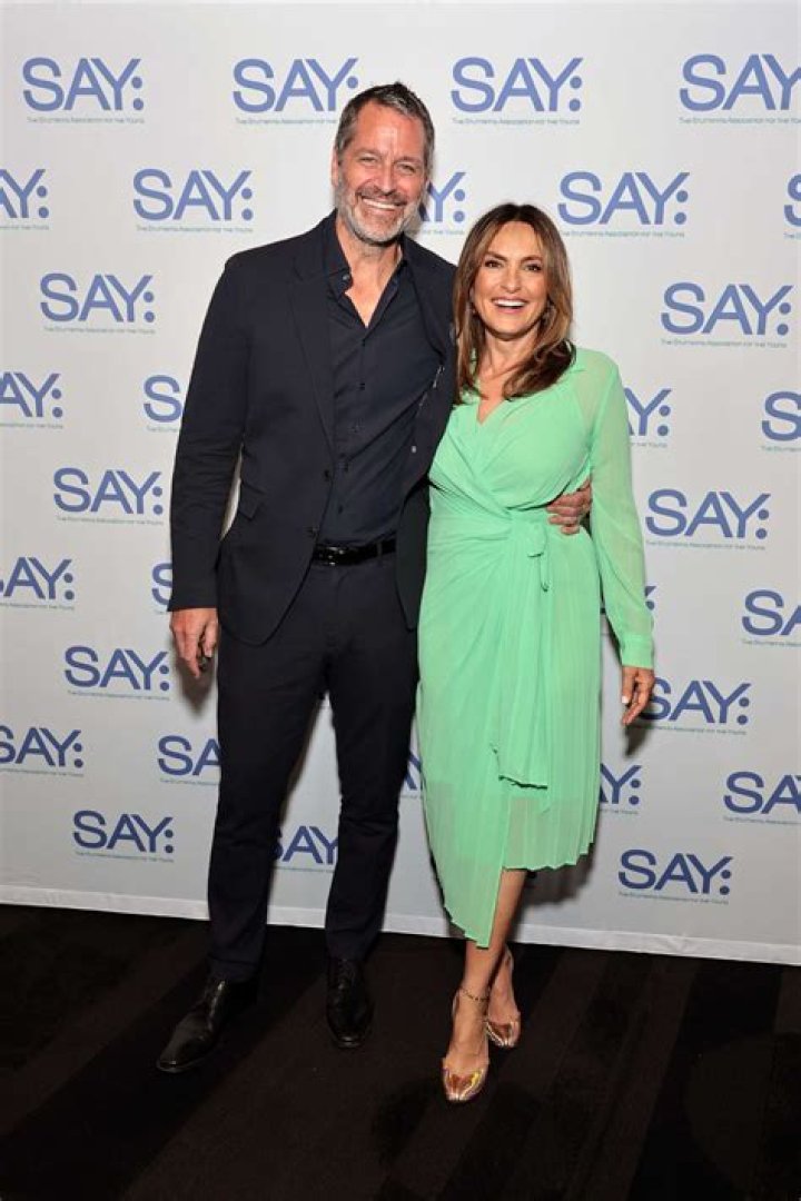 Mariska Hargitay's Height: Unveiling The Star's Stature