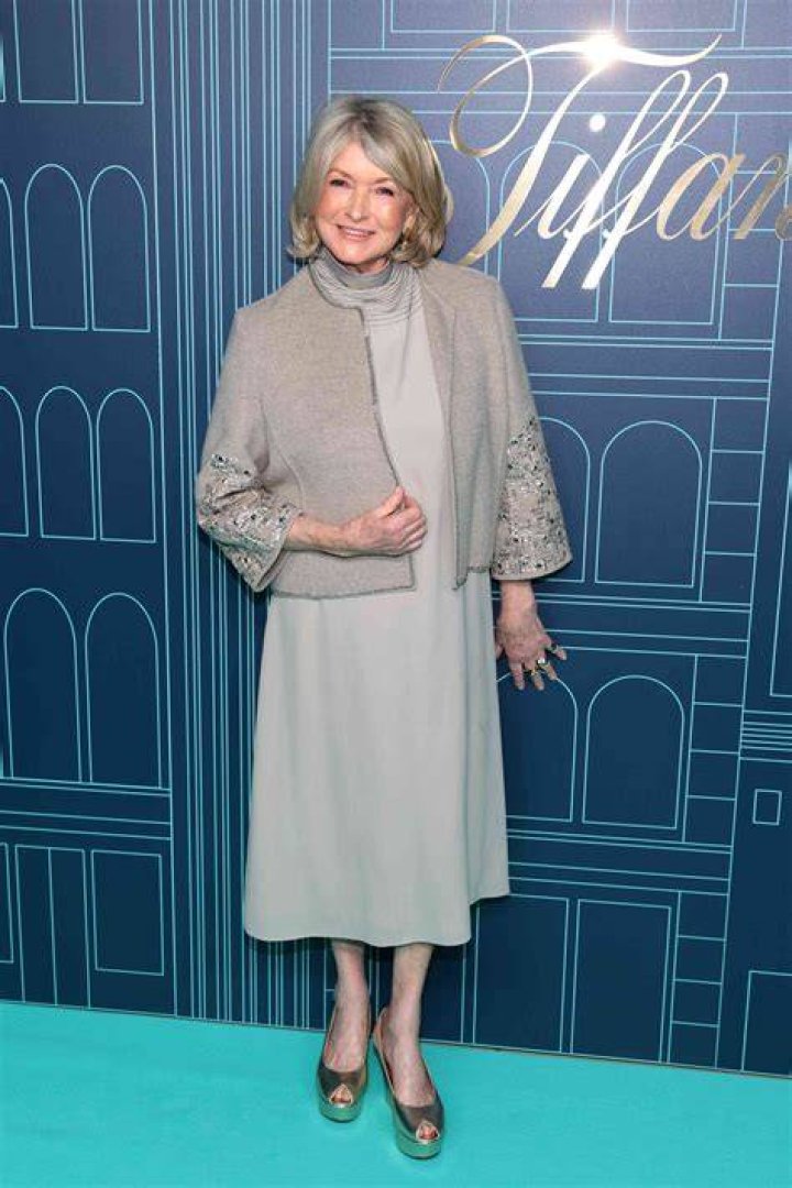 Martha Stewart's friends reveal she destroyed marriage by cheating