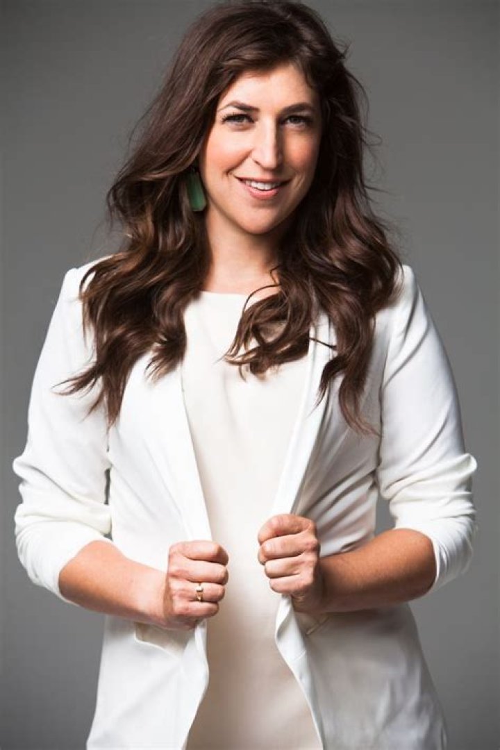Mayim Bialik's Odyssey Into Neuroscience: A Journey Of Science And Self-Discovery