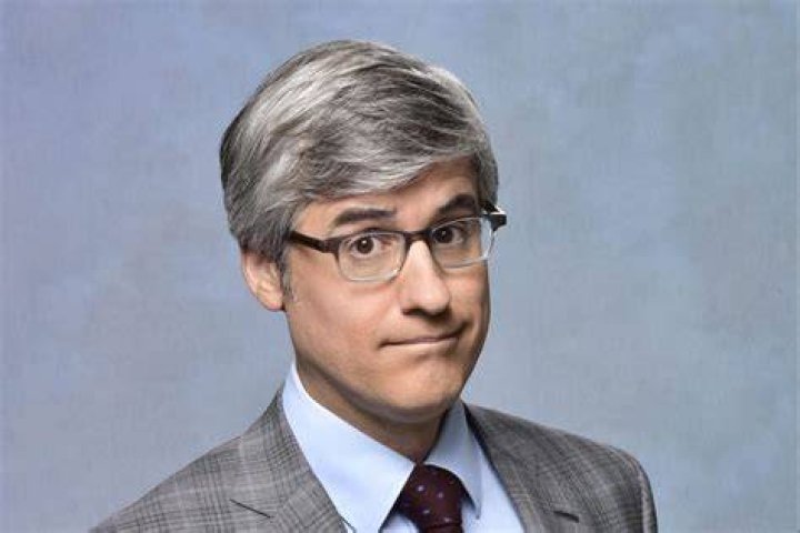 Mo Rocca Strikes New TwoYear Deal for ‘CBS Sunday Morning’