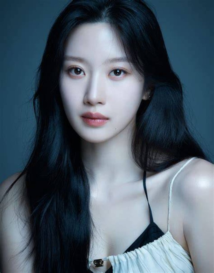 Moon Ga Young Wiki Bio Age Family Career Net Worth And Social Life