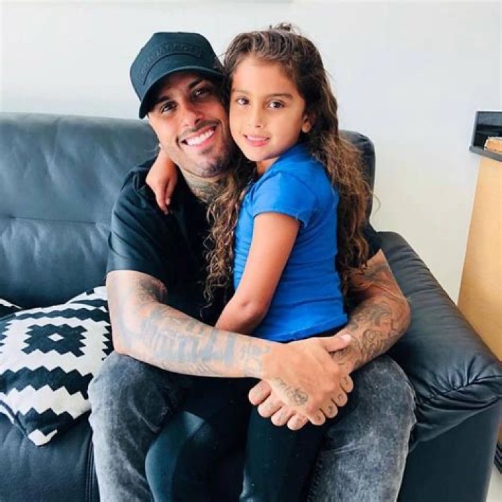 Nicky jam and Daughter Nba Sports, Olympic Sports, Nicki Jam, Puerto