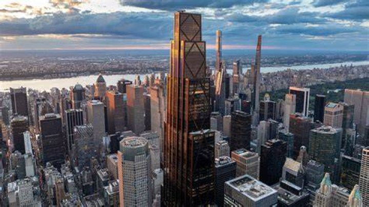 Parents of JP Chase’s CEO Jamie Dimon List One of Their Park