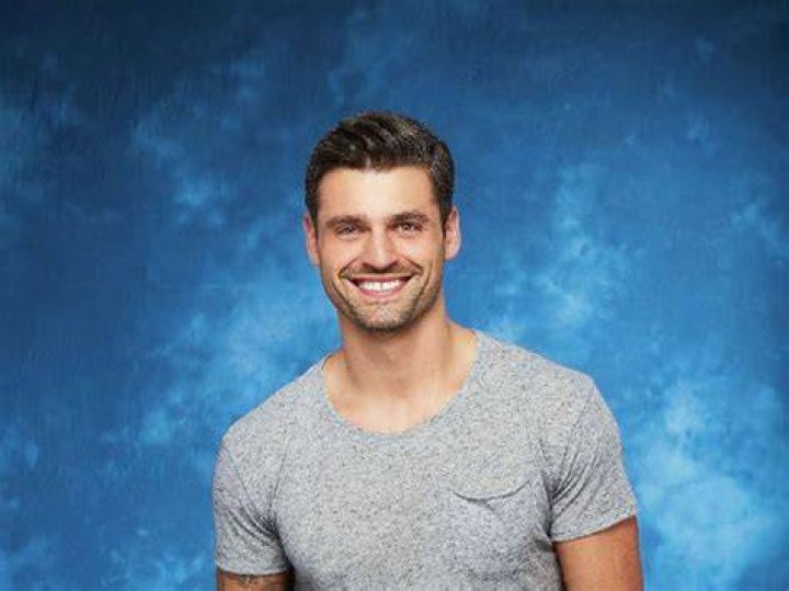 Peter Kraus — Bachelorette 2017 — Bio, Age, Photos, Wiki Ok! Here's