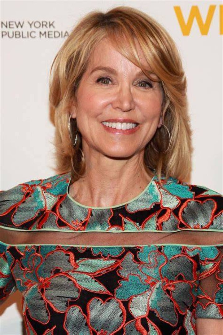Reach Out To Journalist: Contact Paula Zahn
