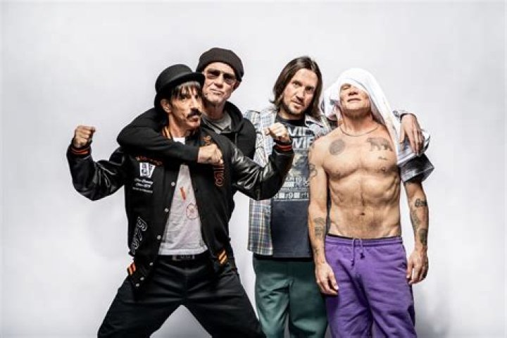 Red Hot Chili Peppers México Anthony Kiedis and Helena Vestergaard on
