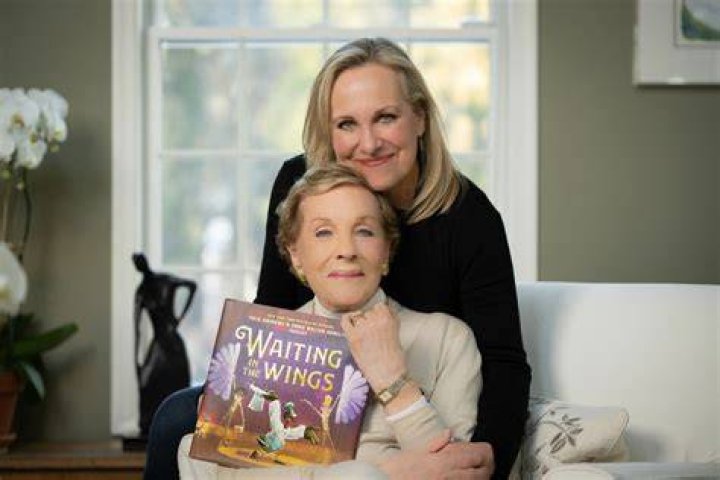 Review & Giveaway Emma Walton Hamilton's Just Write for Middle Grade