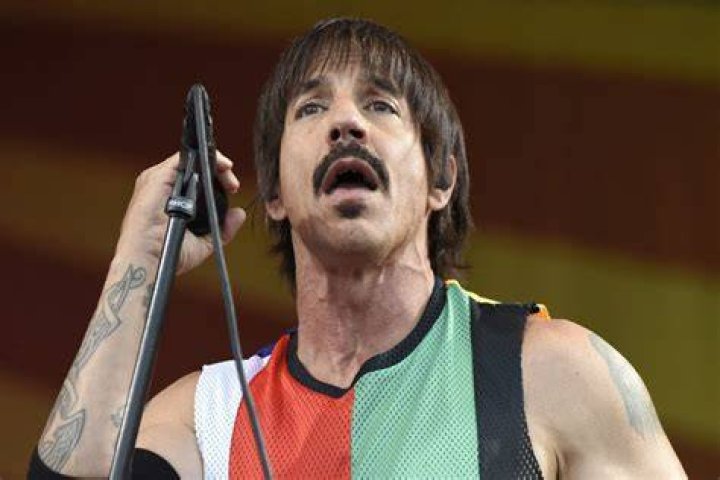 RHCP's Singer Strikes A Spark With 19-Year-Old Flame