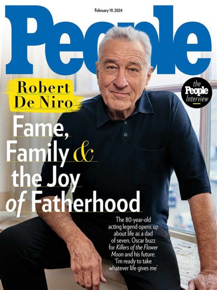 Robert De Niro and his wife, Grace Hightower, smiled. Taylor Swift