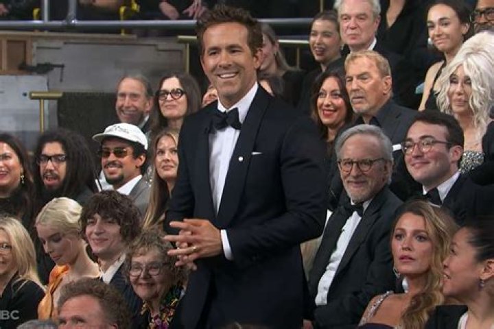 Ryan on SNL Ryan Reynolds Photo (8764247) Fanpop