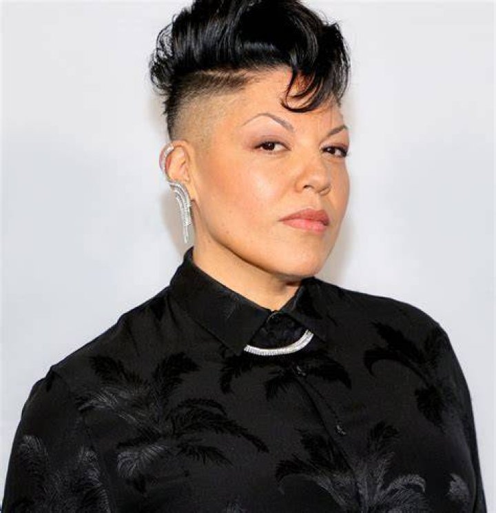 Sara Ramirez I don’t see any thing wrong in Sara having short hair