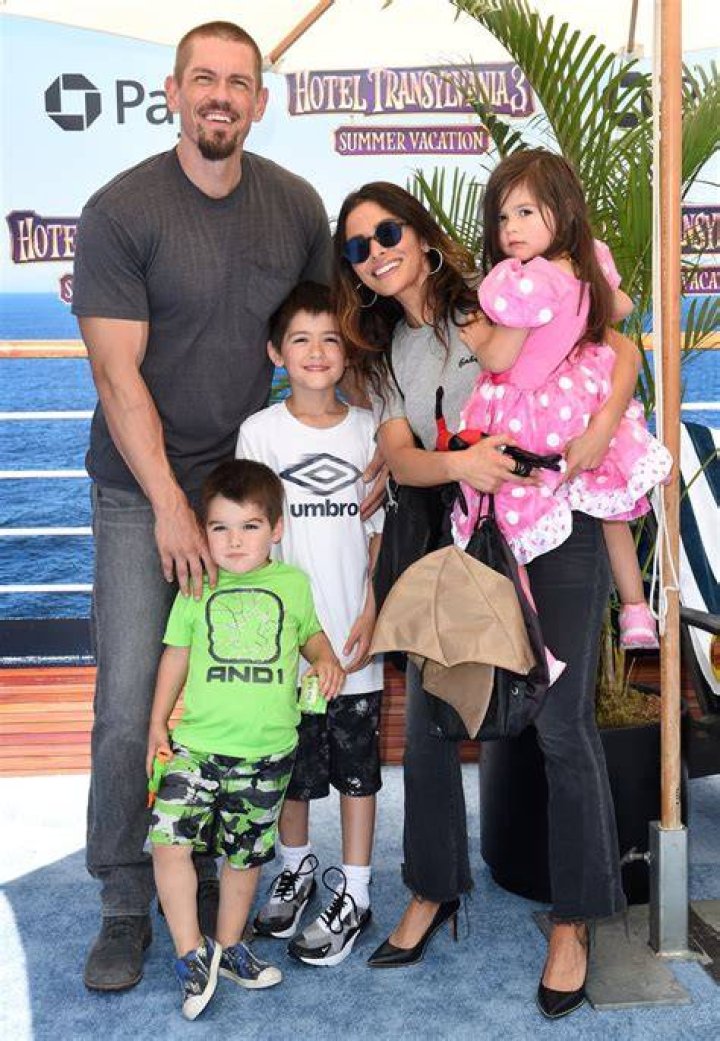 Sarah Shahi’ Kids How Many Children Does Sarah Shahi Have With Her Ex