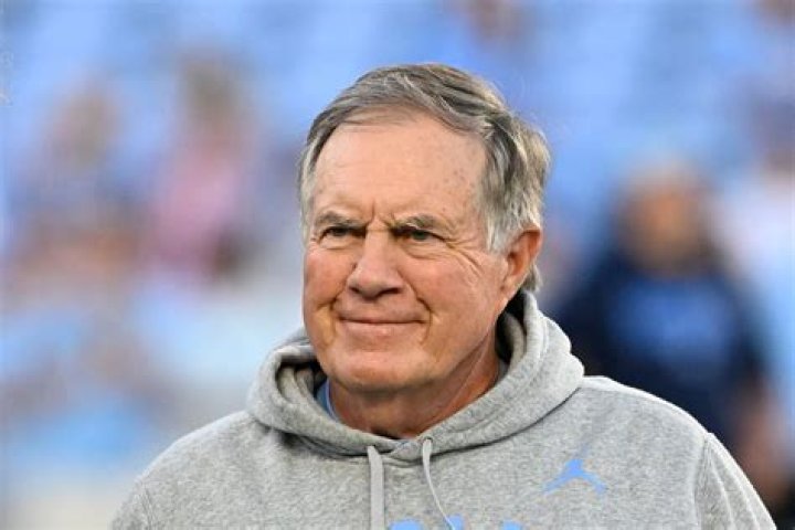 Sean McDermott shoos Bill Belichick’s son off field during warmups