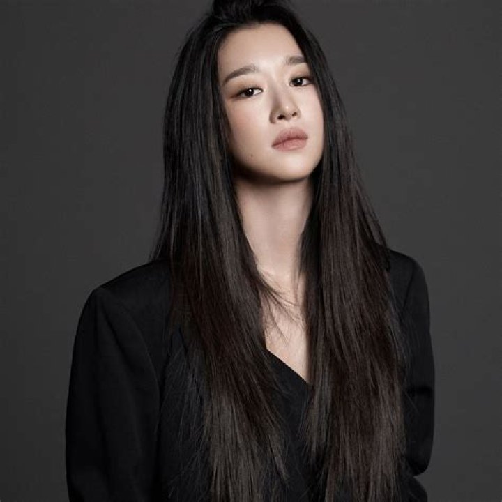 Seo Ye Ji Is A Beguiling Vision In The Latest Poster For Her New Drama