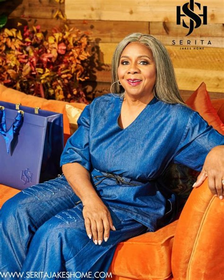 Serita Jakes addresses PTSD and domestic violence in fiction