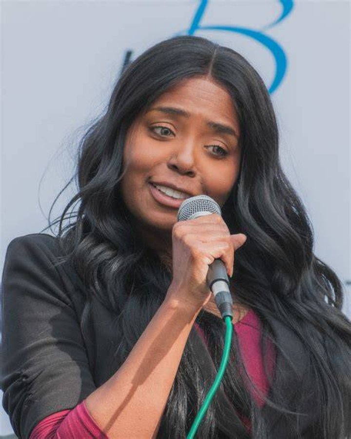 Shar Jackson: A Multi-Faceted Artist