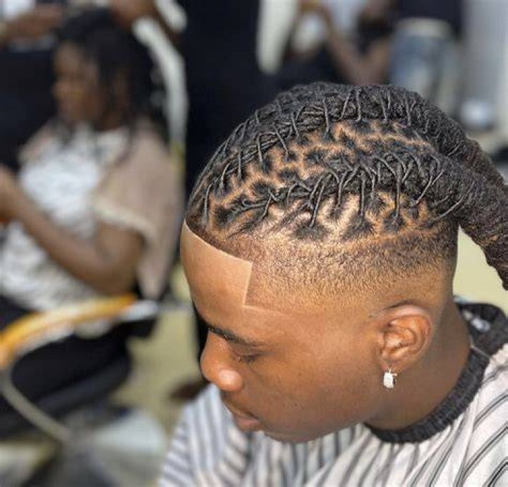 Short Dread Styles For Males