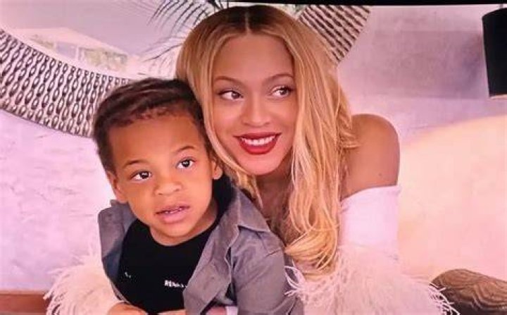 Sir Carter Biography Age, Girlfriend, Rumi Carter Twin, Net Worth