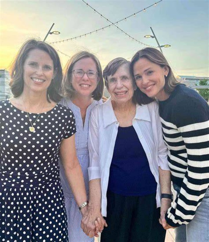 Spotlight On Jennifer Garner's Siblings: A Family Affair
