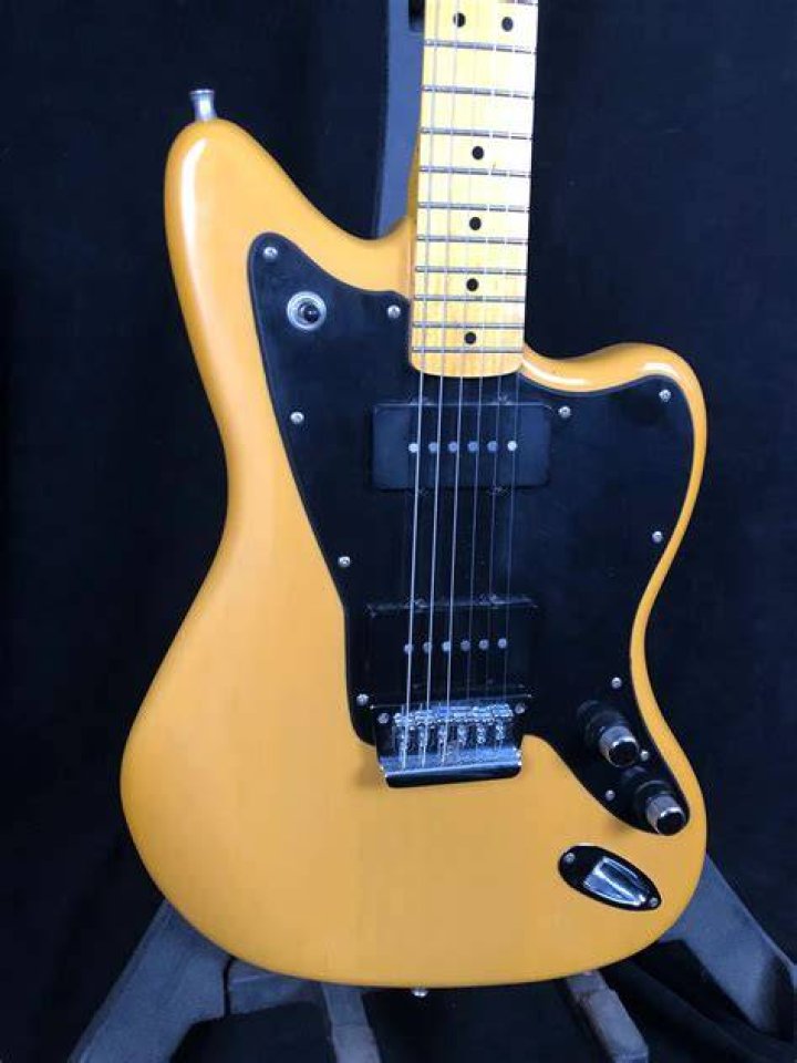 Squier Vintage Moddified Jazzmaster Special butterscotch > Guitars